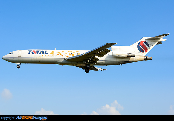Boeing 727-2M7/Adv(F) Boeing 727-2M7/Adv(F)