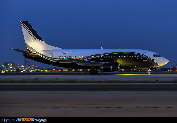 Boeing 737-524 Boeing 737-524