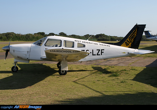 PA-28R-200 Cherokee Arrow II PA-28R-200 Cherokee Arrow II
