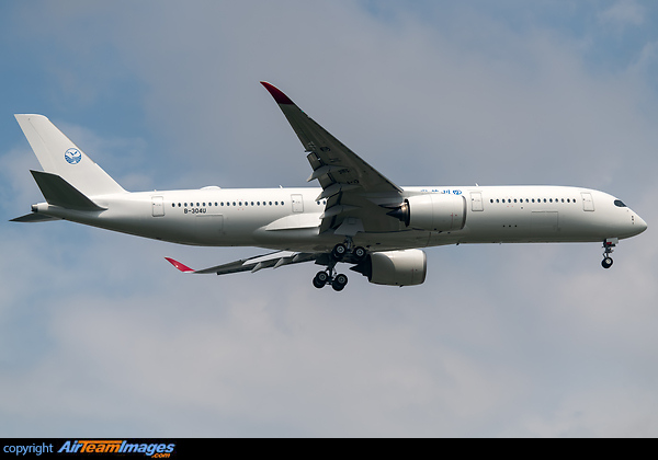 Arrival from TLS on a delivery flight, in a predominately white colour scheme Airbus A350-941