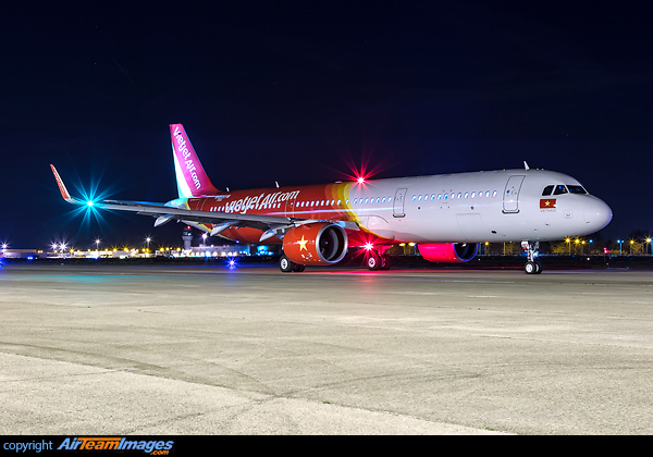 Airbus A321-271N Airbus A321-271N
