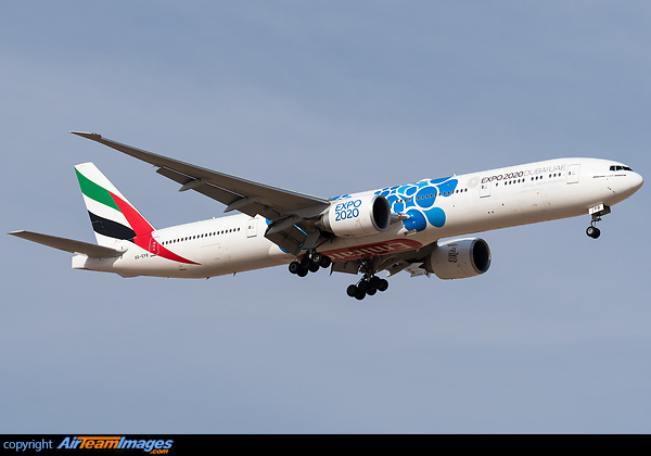 Boeing 777-31H/ER Boeing 777-31H/ER