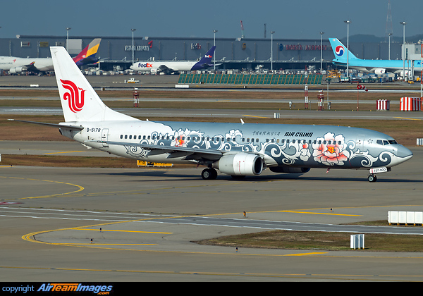 Boeing 737-86N Boeing 737-86N