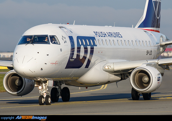Embraer ERJ-175LR Embraer ERJ-175LR