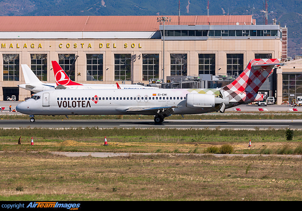 Boeing 717-2BL Boeing 717-2BL