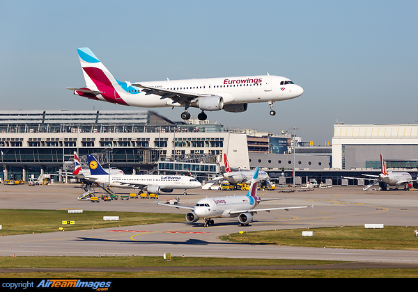 Airbus A320-214 Airbus A320-214