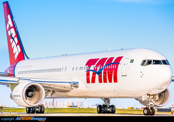 Boeing 767-316/ER Boeing 767-316/ER