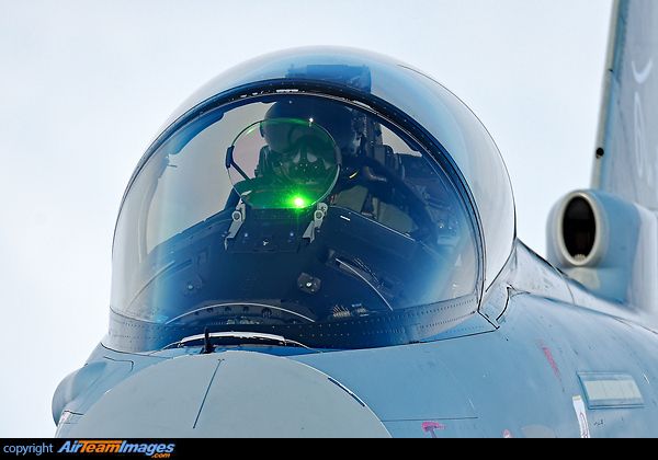 Eurofighter EF-2000 Typhoon Eurofighter EF-2000 Typhoon
