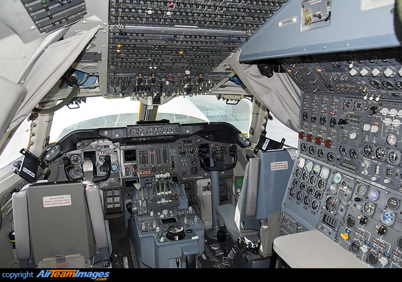 Boeing 747-21AC/SCD Boeing 747-21AC/SCD
