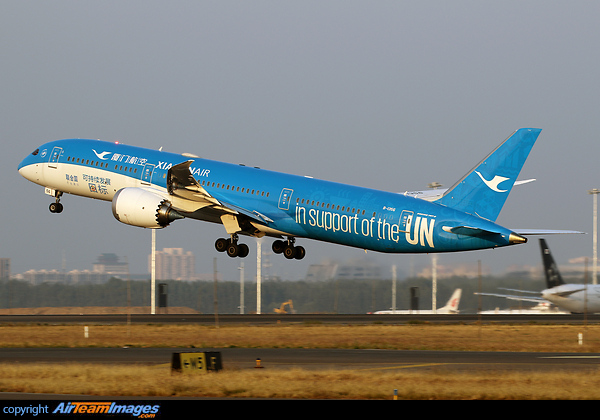 Boeing 787-9 Dreamliner Boeing 787-9 Dreamliner