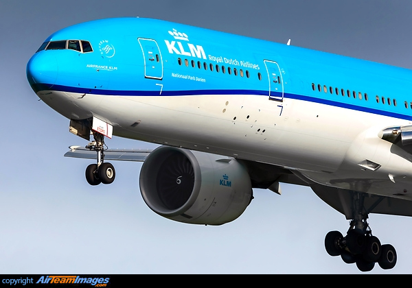 Boeing 777-306/ER Boeing 777-306/ER