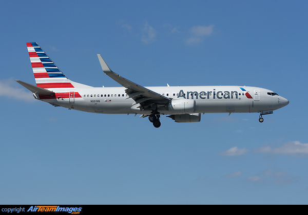 Boeing 737-823 Boeing 737-823