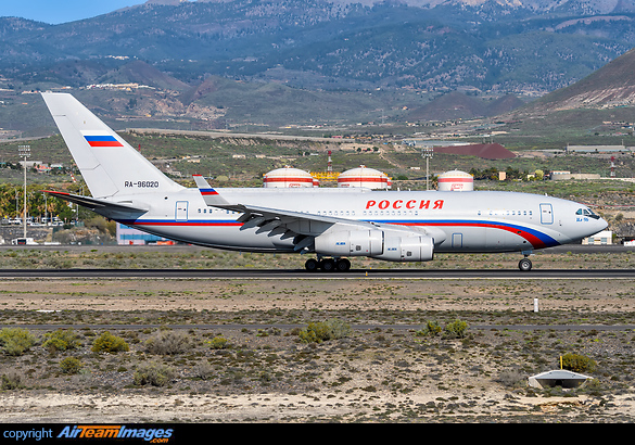 Russian delegation with President Vladimir Putin on his return from the G20 summit in Argentina. Ilyushin Il-96-300PU