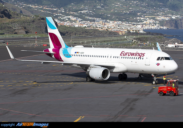 Airbus A320-214 Airbus A320-214