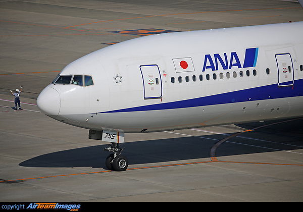 Boeing 777-381 Boeing 777-381