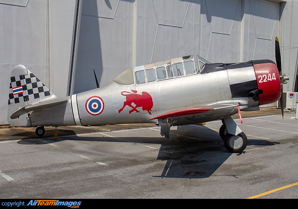 North American T-6 Texan North American T-6 Texan