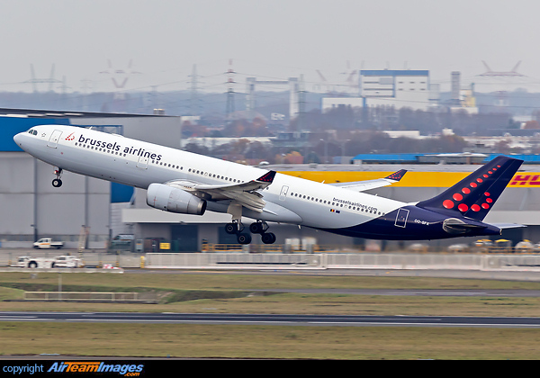 Airbus A330-343 Airbus A330-343