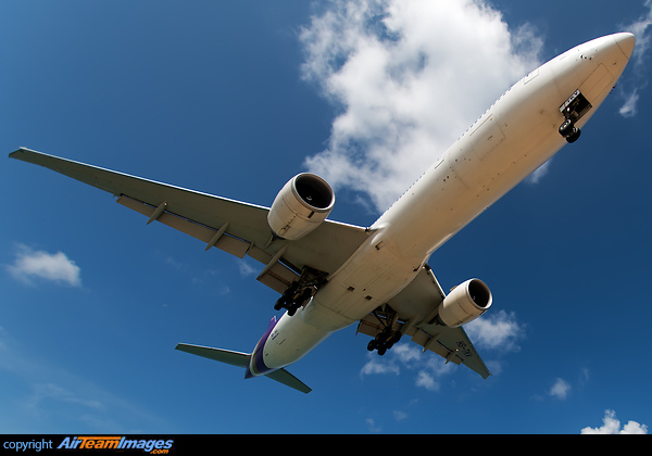 Boeing 777-3D7/ER Boeing 777-3D7/ER