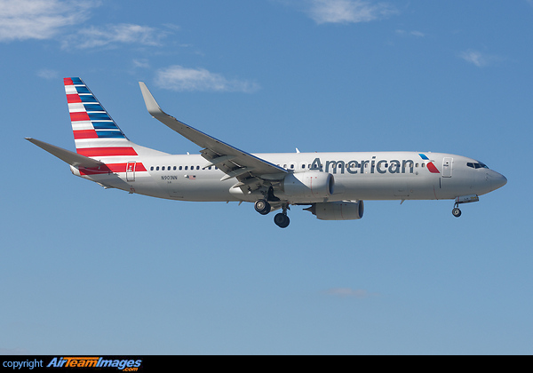 Boeing 737-823 Boeing 737-823