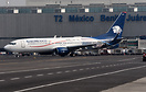 Boeing 737-852