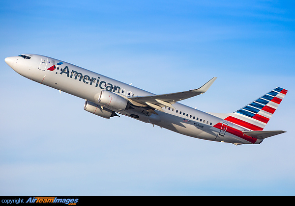 Boeing 737-823 Boeing 737-823