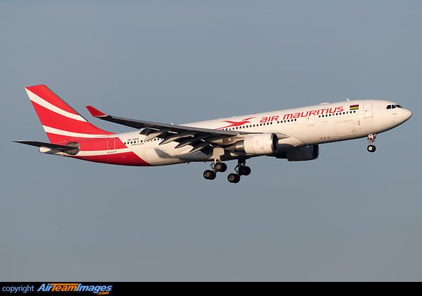 Airbus A330-202 Airbus A330-202