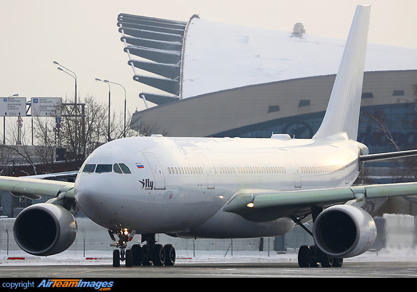 Airbus A330-223 Airbus A330-223