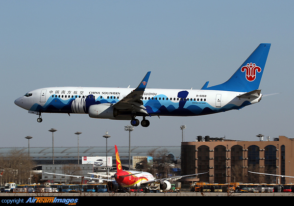 Boeing 737-81B Boeing 737-81B
