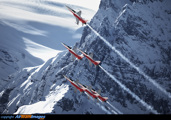 Swiss demo team Patrouille Suisse doing theri demonstration during the Ski Race at the 2019 Lauberhorn Rennen. Patrouille Suisse