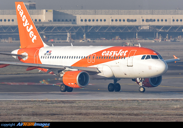 Airbus A319-111 Airbus A319-111