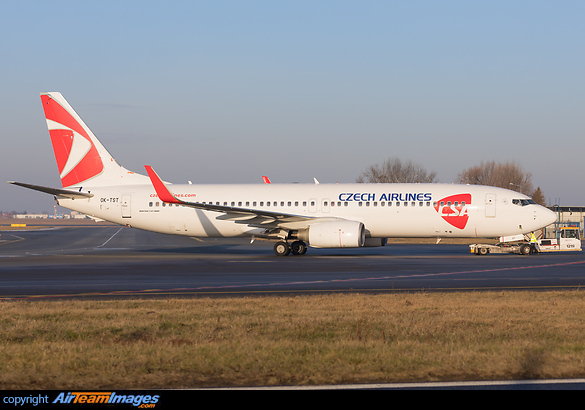 First Boeing 737-800 painted in full CSA Czech Airlines colors. Boeing 737-86N