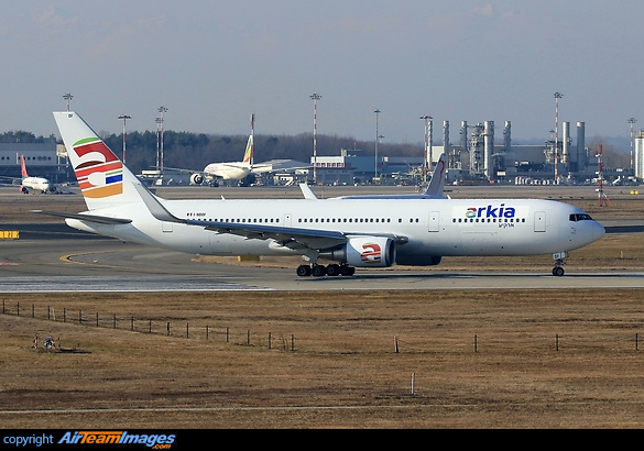 Boeing 767-306/ER Boeing 767-306/ER