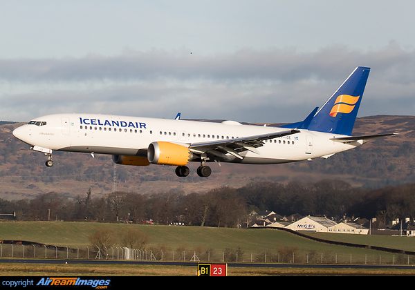 Boeing 737-8 MAX Boeing 737-8 MAX