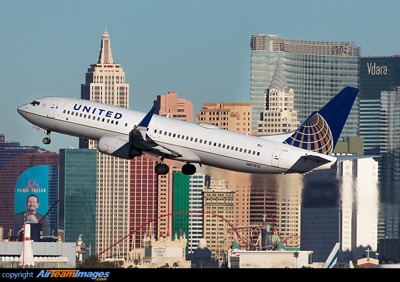 Boeing 737-824 Boeing 737-824