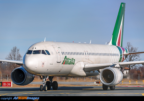 Airbus A320-216 Airbus A320-216