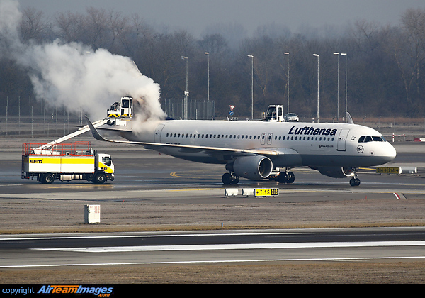 Airbus A320-214 Airbus A320-214