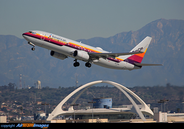 Special AirCal Heritage scheme Boeing 737-823