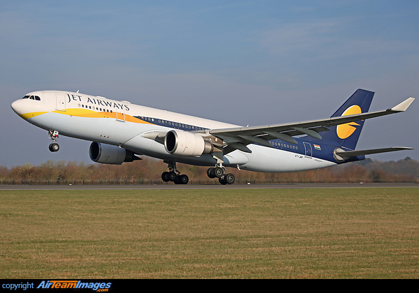 Airbus A330-203 Airbus A330-203