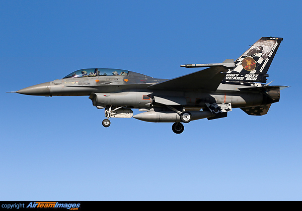 Lockheed Martin F-16B Block 20 MLU 'FB-24' of the Belgium Air Components Operational Conversion Unit wearing the 30th anniversary tail scheme. F-16BM Fighting Falcon
