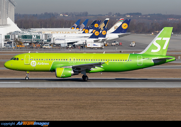 Airbus A320-214 Airbus A320-214
