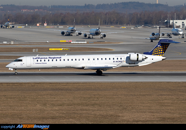 Bombardier CRJ-900 NextGen Bombardier CRJ-900 NextGen