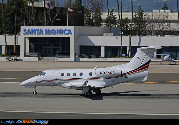 Embraer Phenom 300