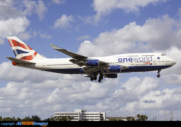 Boeing 747-436