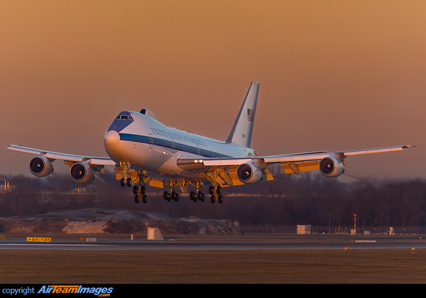 Boeing E-4A