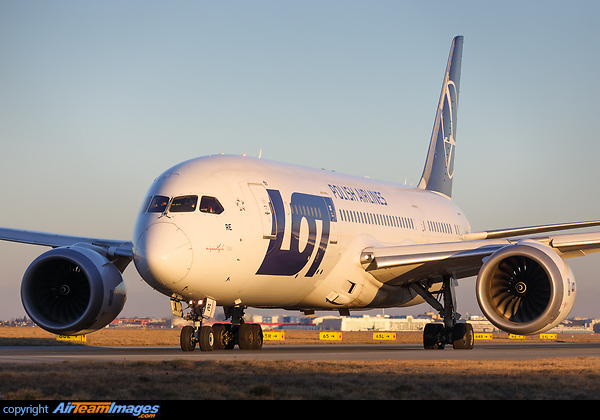 Boeing 787-8 Dreamliner