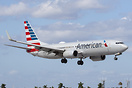 Boeing 737-823