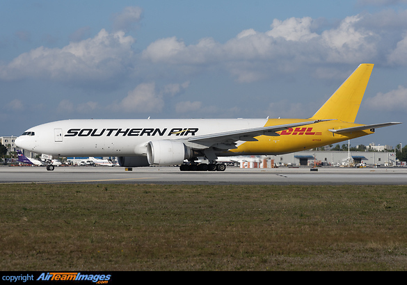 Boeing 777-FZB