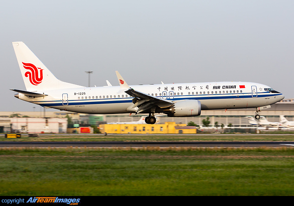 Boeing 737-8 MAX Boeing 737-8 MAX