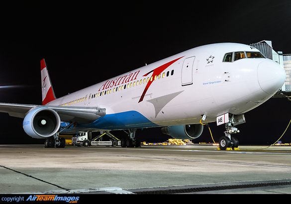 Boeing 767-3Z9/ER Boeing 767-3Z9/ER