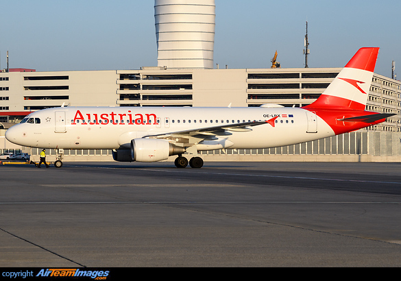 Airbus A320-214 Airbus A320-214